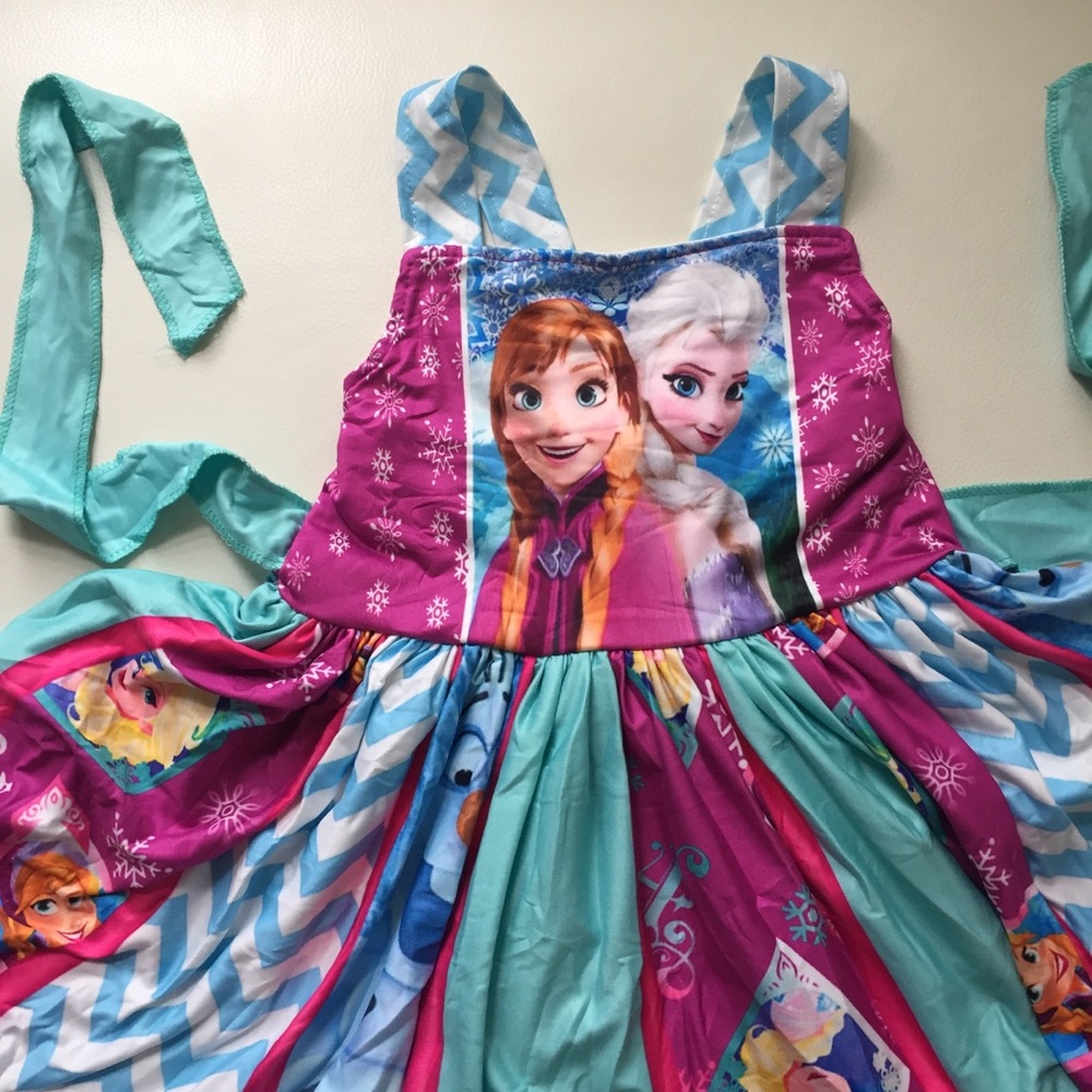 Frozen Elsa Anna Twirl Beautiful Girl Dress - Picture 5 of 7